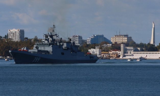 Фрегат «Адмирал Макаров» завершил межфлотский переход и прибыл в Севастополь