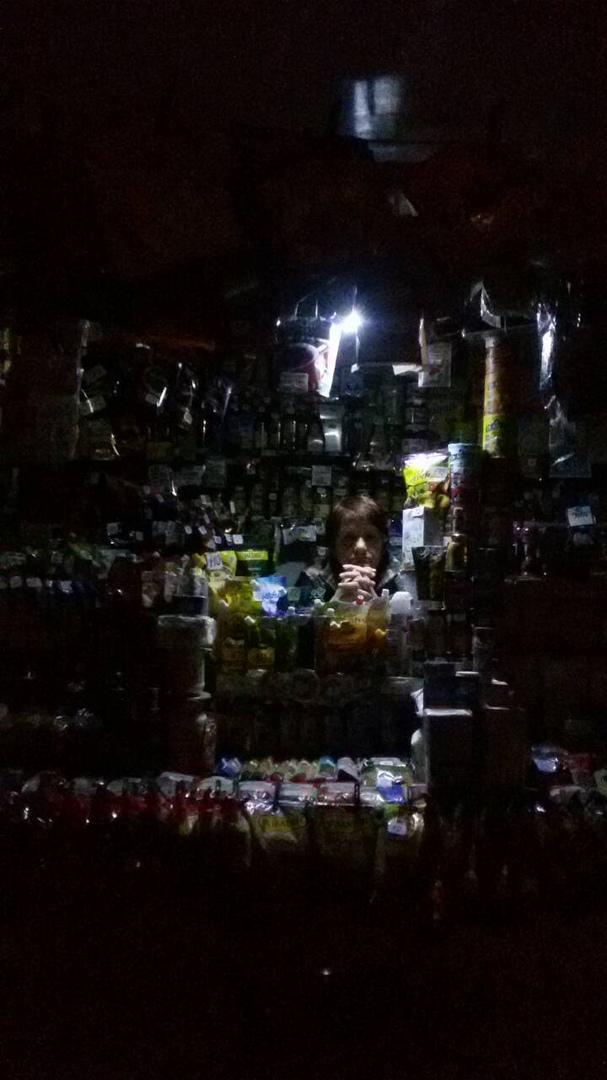 «Сталинградский рынок» продолжает жить без электричества