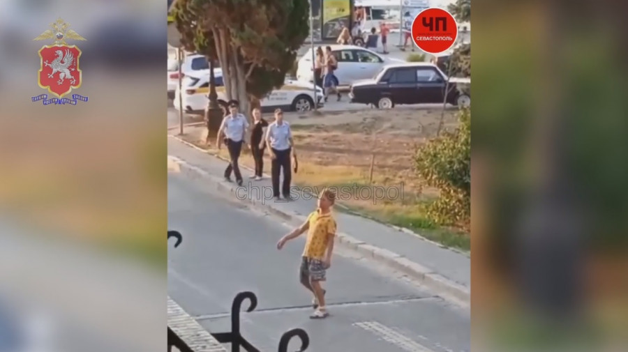 Крымский растаман медленно убегал от полиции в центре Севастополя