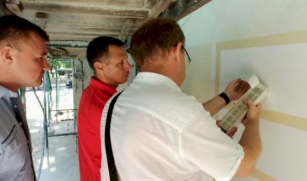 В ходе капитального ремонта домов в Севастополе будут проводить контрольные выкрасы фасадов