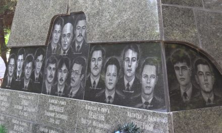 В Севастополе назвали поименно всех погибших на АПРК «Курск»