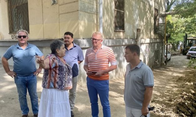 Жительница Севастополя добилась обустройства ливневки по звонку губернатору