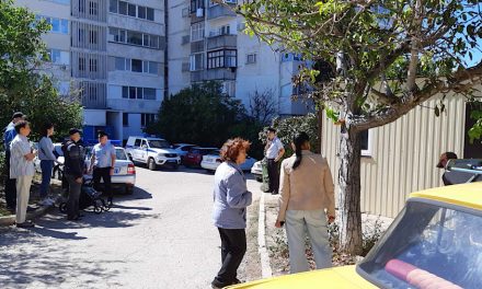 Угроза застройки двора на улице Гавена в Севастополе пока отступила