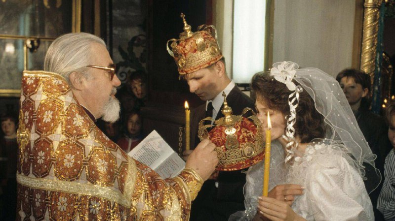 Участники СВО венчаются в Крыму: прямая поддержка Русской православной церкви