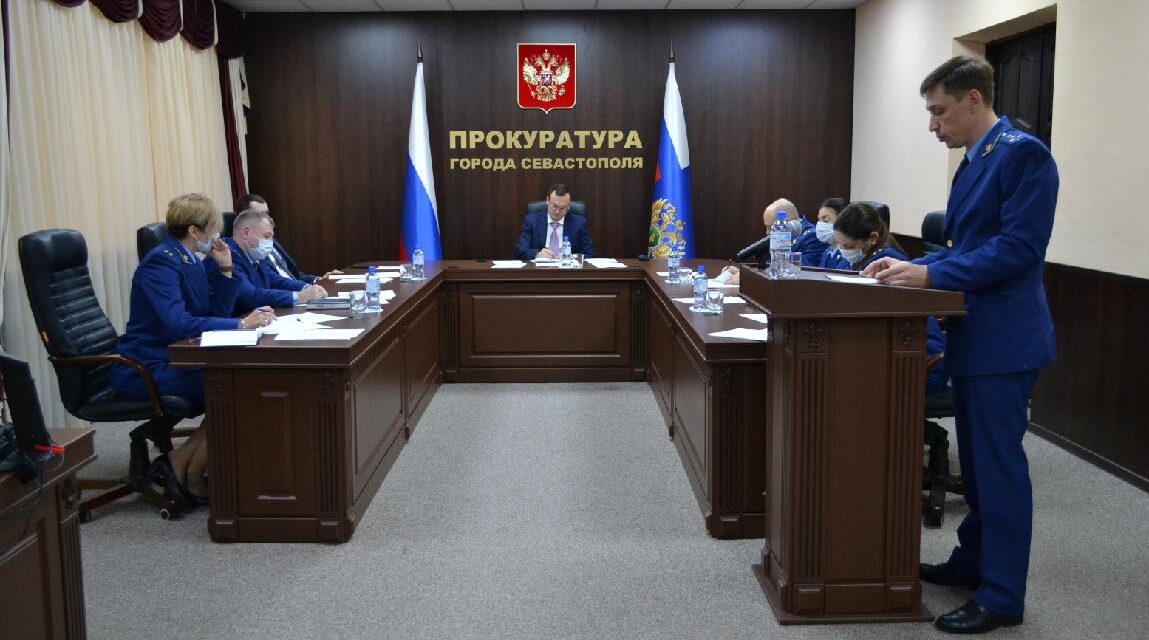 Городская прокуратура Севастополя подтвердила вину мужчины, совершившего преступление, в суде.