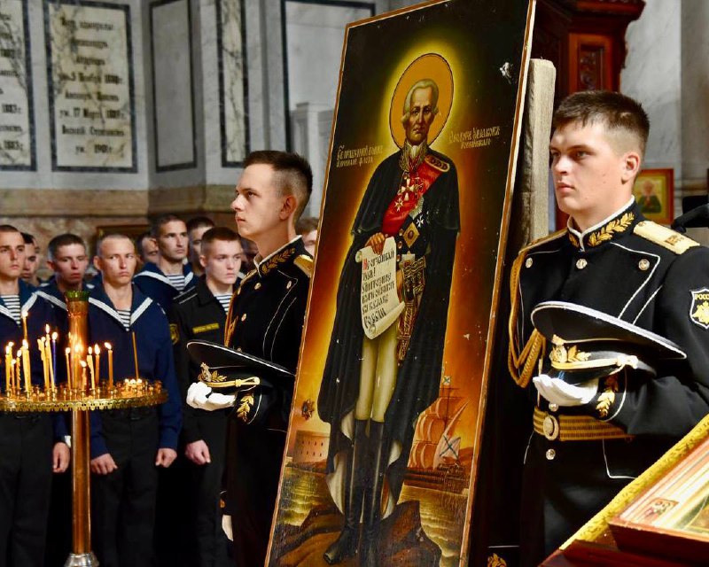 Молебен и крестный ход сегодня прошли в Севастополе в память о… – журналист политического раздела