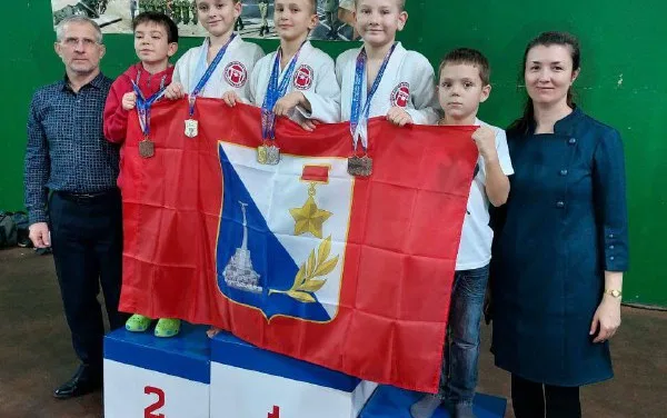 7 медалей: успех севастопольцев на турнире по джиу-джитсу