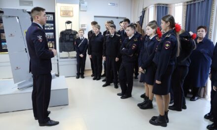 Экскурсия в музее севастопольской полиции для кадет