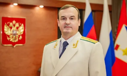 Поздравление прокурора города Севастополя с Днем Конституции России