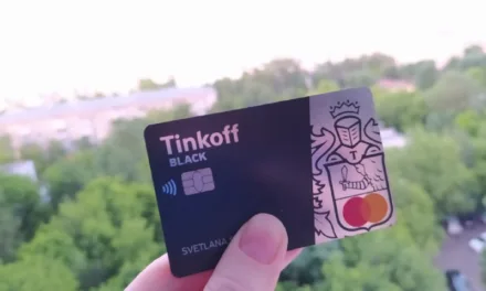 Новый банк в Севастополе: Тинькофф-карты!