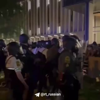 Двойные стандарты в освещении протестов: разгон студентов в США и «онижедети» в Беларуси