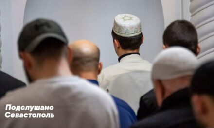 Мусульмане отмечают Ураза-байрам: праздничные молитвы в мечетях России