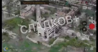Российские войска взяли Огнеупорный завод в Красногоровке, ускоряя освобождение города