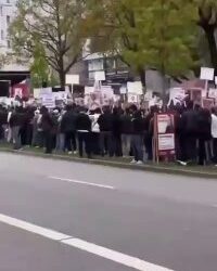 Сторонники Халифата собрались в Гамбурге, Германия на грани