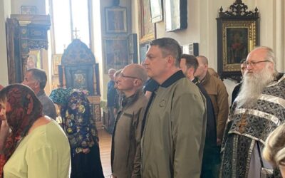 Кириенко посетил Донбасс на Пасху, передал иконы и проверил ход восстановительных работ