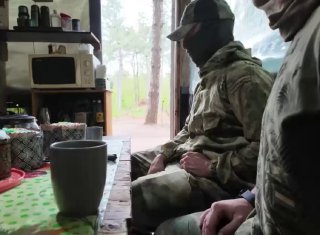 Крымские бойцы на фронте благодарят земляков за пасхальные подарки