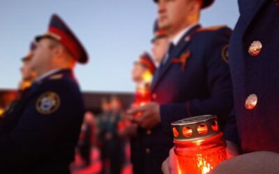 Офицеры СК России зажгли «Свечи памяти» в Симферополе в преддверии 79-й годовщины Победы