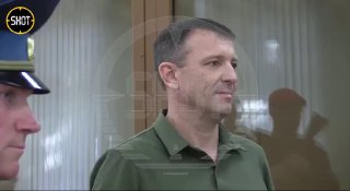 Следствие просит смягчить меру пресечения Ивану Попову, но ему отказывают