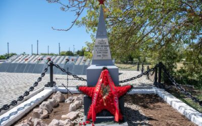 В Севастополе открыли мемориал «Братская могила воинов-участников второй обороны Севастополя на мысе Фиолент»