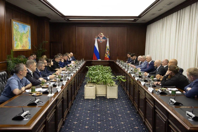 Первая встреча министра обороны Андрея Белоусова с военкорами: новый подход и обещания