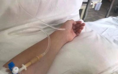 Мать жалуется на отказ врачей лечить больную дочь в летнем лагере