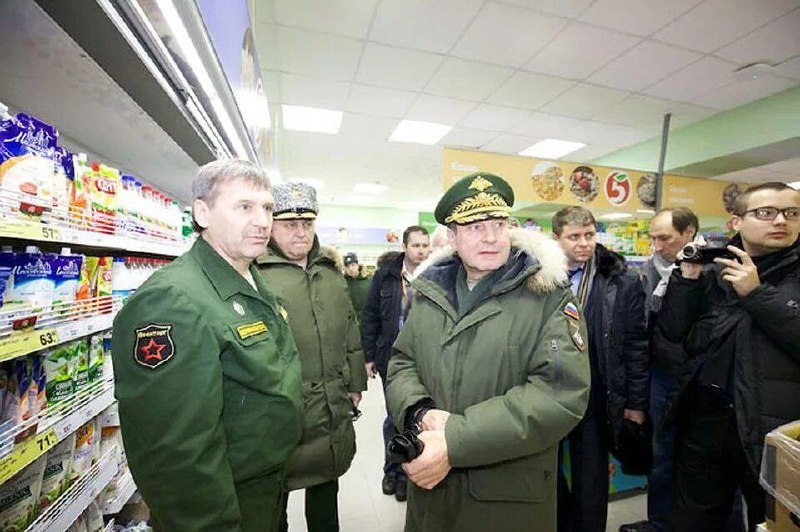 Руководитель ‘Военторга’ задержан за хищение 400 млн рублей при поставках (notitle)