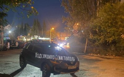 Севастопольцы жалуются на опасную парковку, мешающую пешеходам