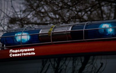 Пожар в частном доме в Севастополе потушили сотрудники МЧС России
