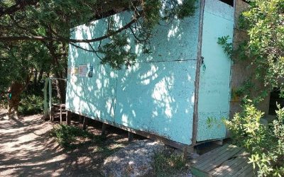 Севастопольский суд обязал очистить заказник «Ласпи» от незаконных туристических объектов