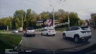 Севастопольский водитель создал аварийную ситуацию на дороге