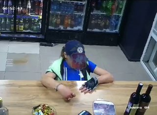 Соседка украла у пенсионерки карту и потратила 47 тысяч рублей в Севастополе