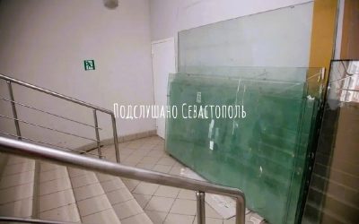 Севастопольская больница предлагает завалить аварийные выходы стеклами