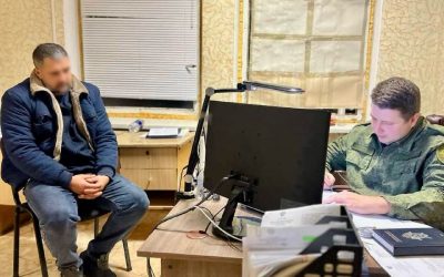 Житель Красноперекопска обвиняется в незаконном лишении свободы и хищении средств