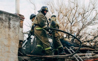 Пожары в Севастополе: пожарные ликвидировали возгорания и спасли людей