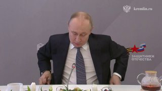 Путин поддержал предложение распространить соцподдержку на родных погибших в СВО