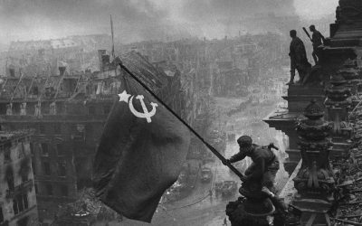 80 лет назад над Рейхстагом взвилось Знамя Победы — символ краха нацистского режима