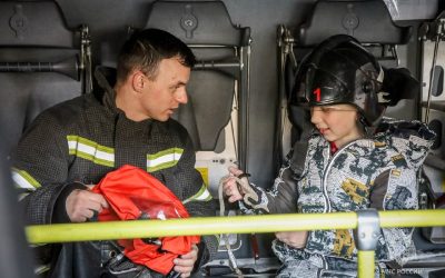 Юный севастополец победил в фотоконкурсе МЧС и побывал в пожарной части