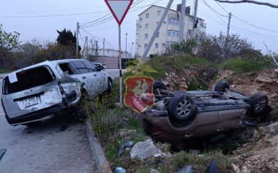 Несовершеннолетняя гонщица устроила каскадерский трюк, перевернув автомобиль