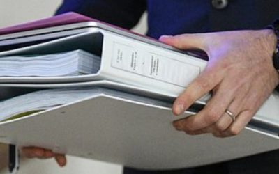 Пару из Севастополя осудили за истязания детей: 4 года лишения свободы