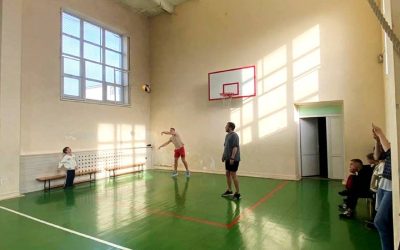 Прокуратура Севастополя провела товарищескую встречу по волейболу с воспитанниками детского дома