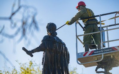 Севастополь готовится к Дню Победы: очистка памятников, благоустройство и украшение города