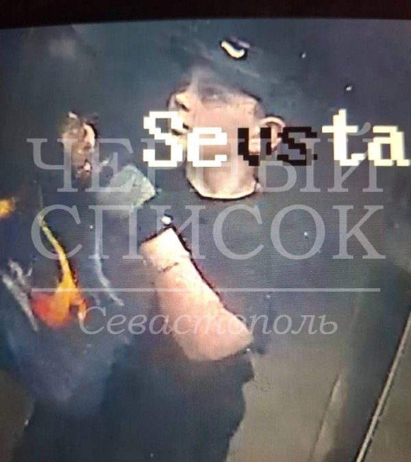 Малолетний вор украл самокат из подъезда: соседи помогли вернуть имущество