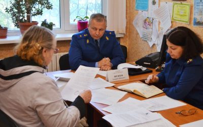 Прокурор Севастополя провел прием граждан в Обществе инвалидов