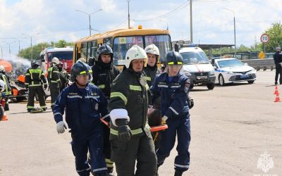 Ростех и МЧС провели совместные учения санитарной авиации на трассе М-4 «Дон»