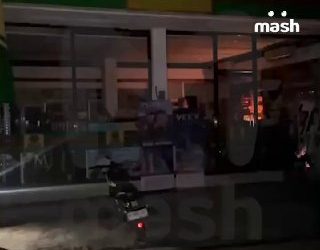 Весь Бали погрузился во тьму из-за повреждения подводного кабеля