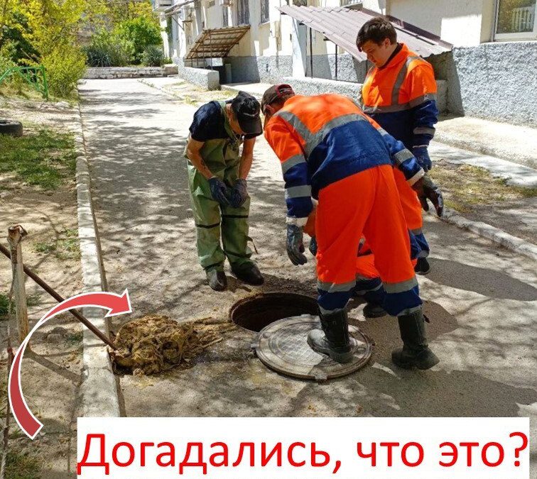 Влажные салфетки в унитазе: бригады канализации ежедневно борются с засорами