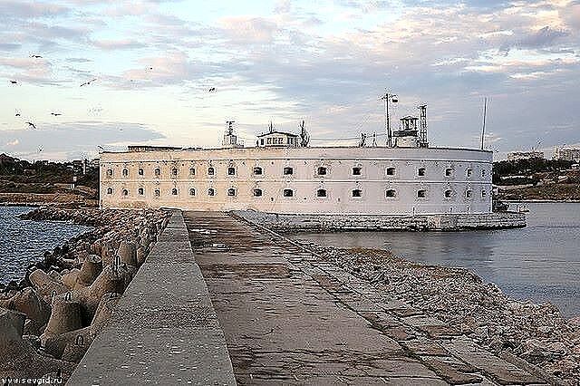 Возрождение полуденного выстрела в Севастополе: 200-летняя традиция возобновлена в 1982 году