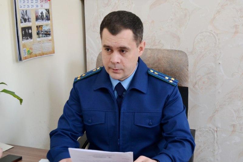 Заместитель прокурора Севастополя провел прием членов Всероссийского общества слепых