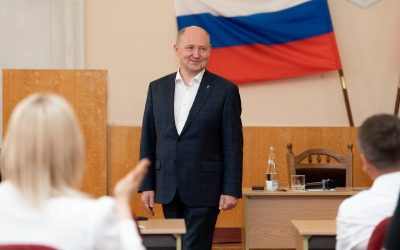 Губернатор Севастополя обсудил с партактивом развитие транспорта и медицины