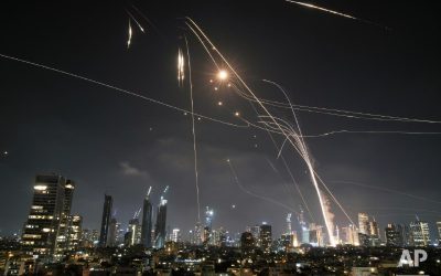 Иран запускает гиперзвуковые ракеты, захватывает израильского пилота